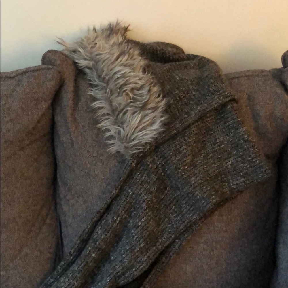 Hood/scarf from a boutique. Never used.